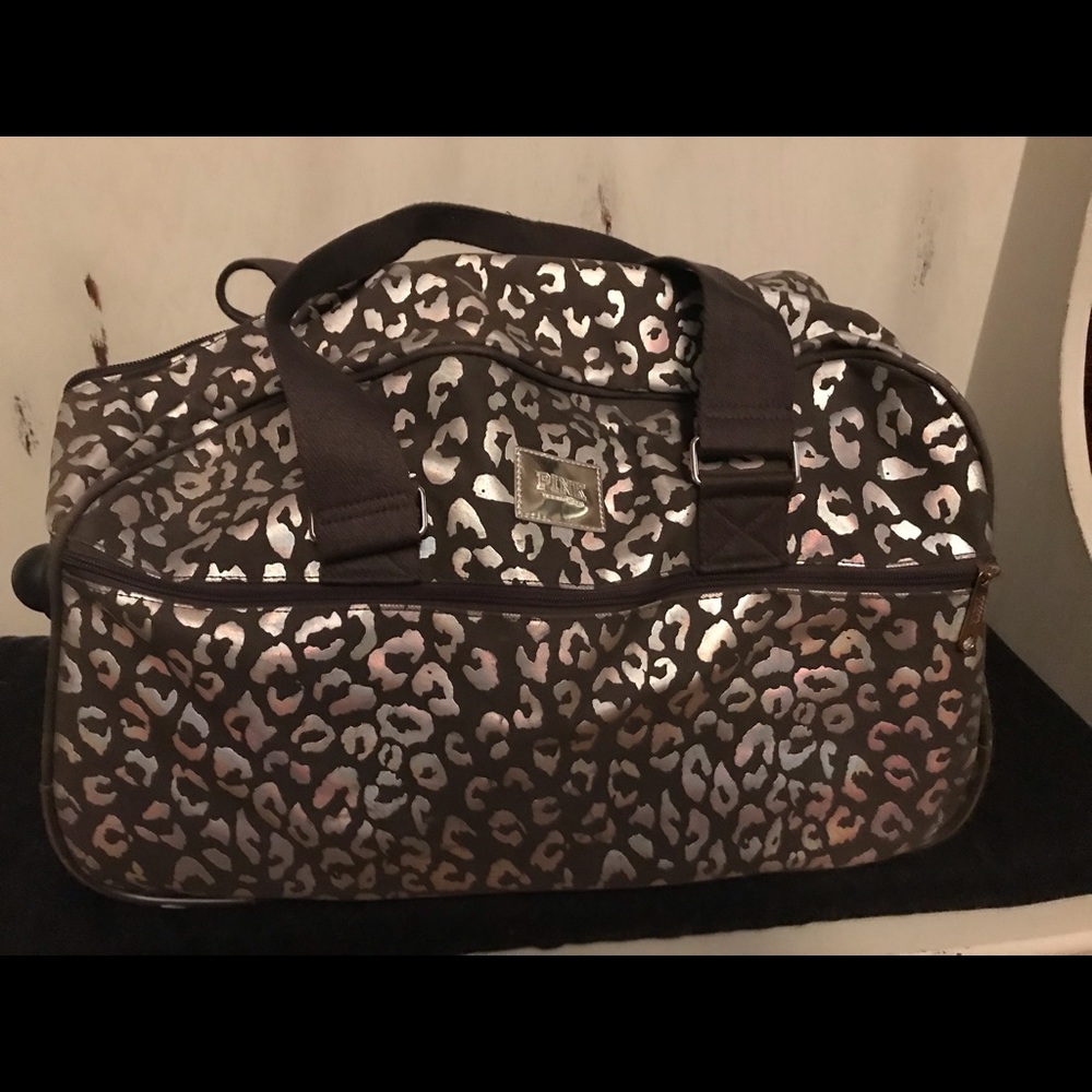 PINK VICTORIA SECRET LUGGAGE: CHEETAH PRINT